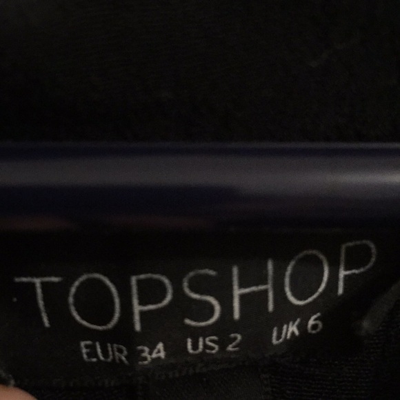 Topshop cropped button down blouse with pocket - Picture 3 of 4